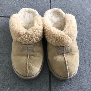 UGGs slippers